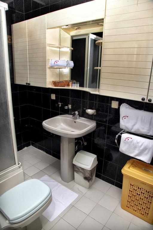 Rainbow 48 Apart Hotel Istanbul Room photo